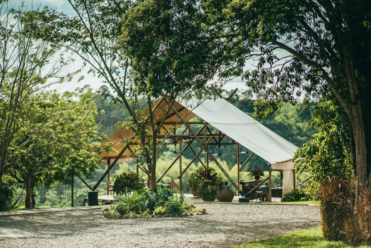 Glamping Entre Rios Hotel Calarca Exterior photo